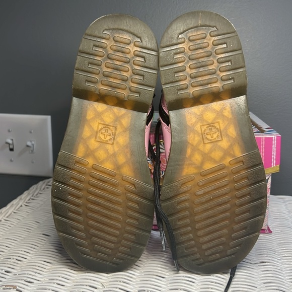 Dr. Marten Pink Leather Boots - Picture 12 of 16